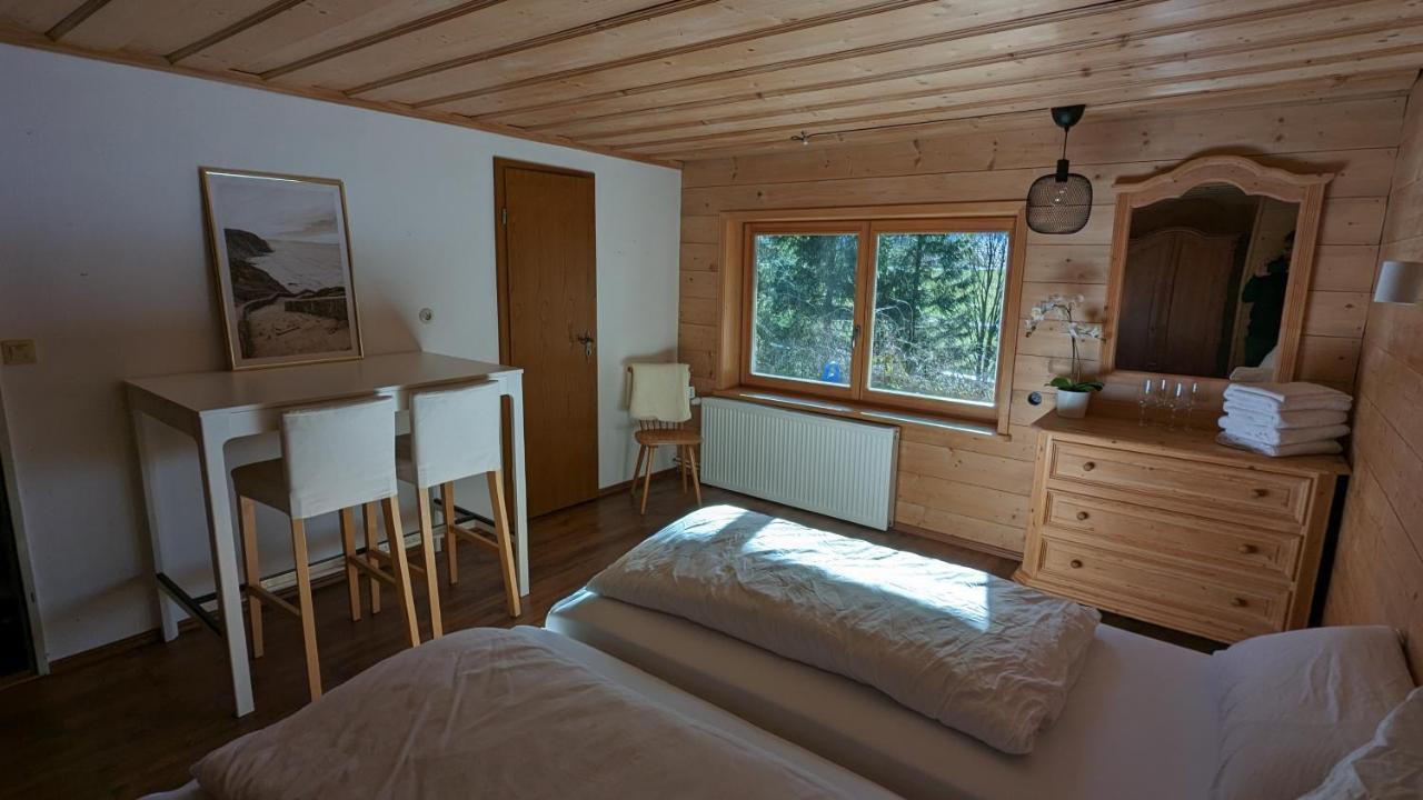 Gemuetliches Berg-Chalet Mit Panoramablick ไบริชเซลล์ ภายนอก รูปภาพ