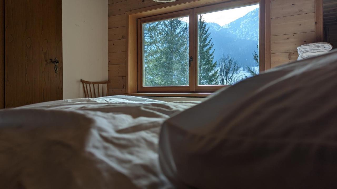 Gemuetliches Berg-Chalet Mit Panoramablick ไบริชเซลล์ ภายนอก รูปภาพ